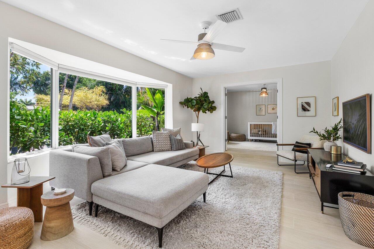 541 SW 9th Terrace