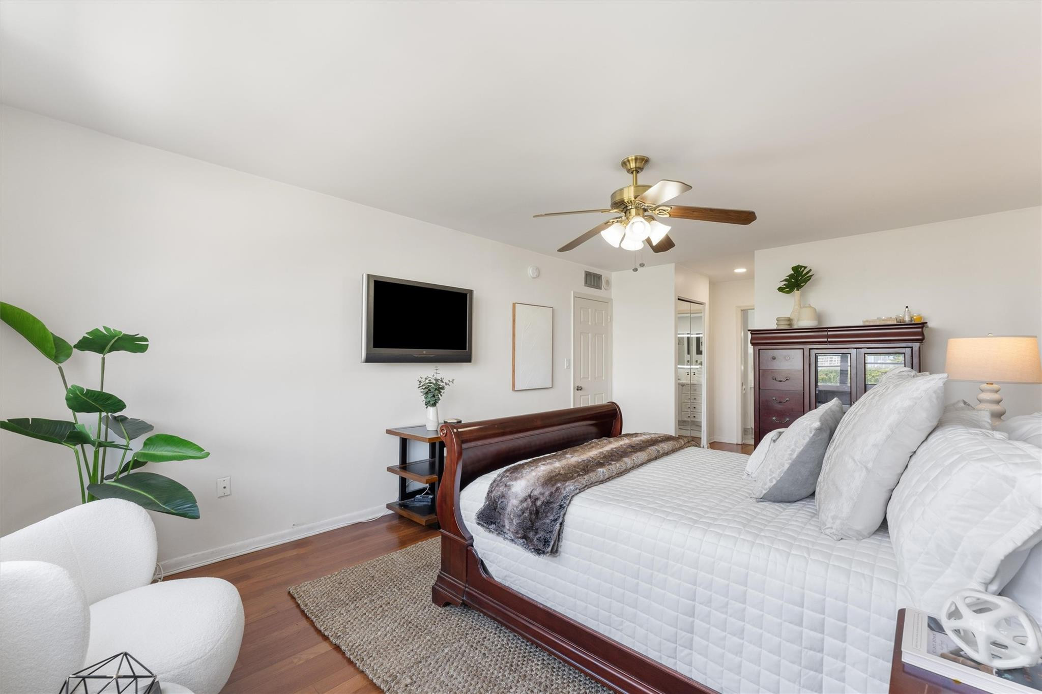 Admirals Port Condo - Residential Lease