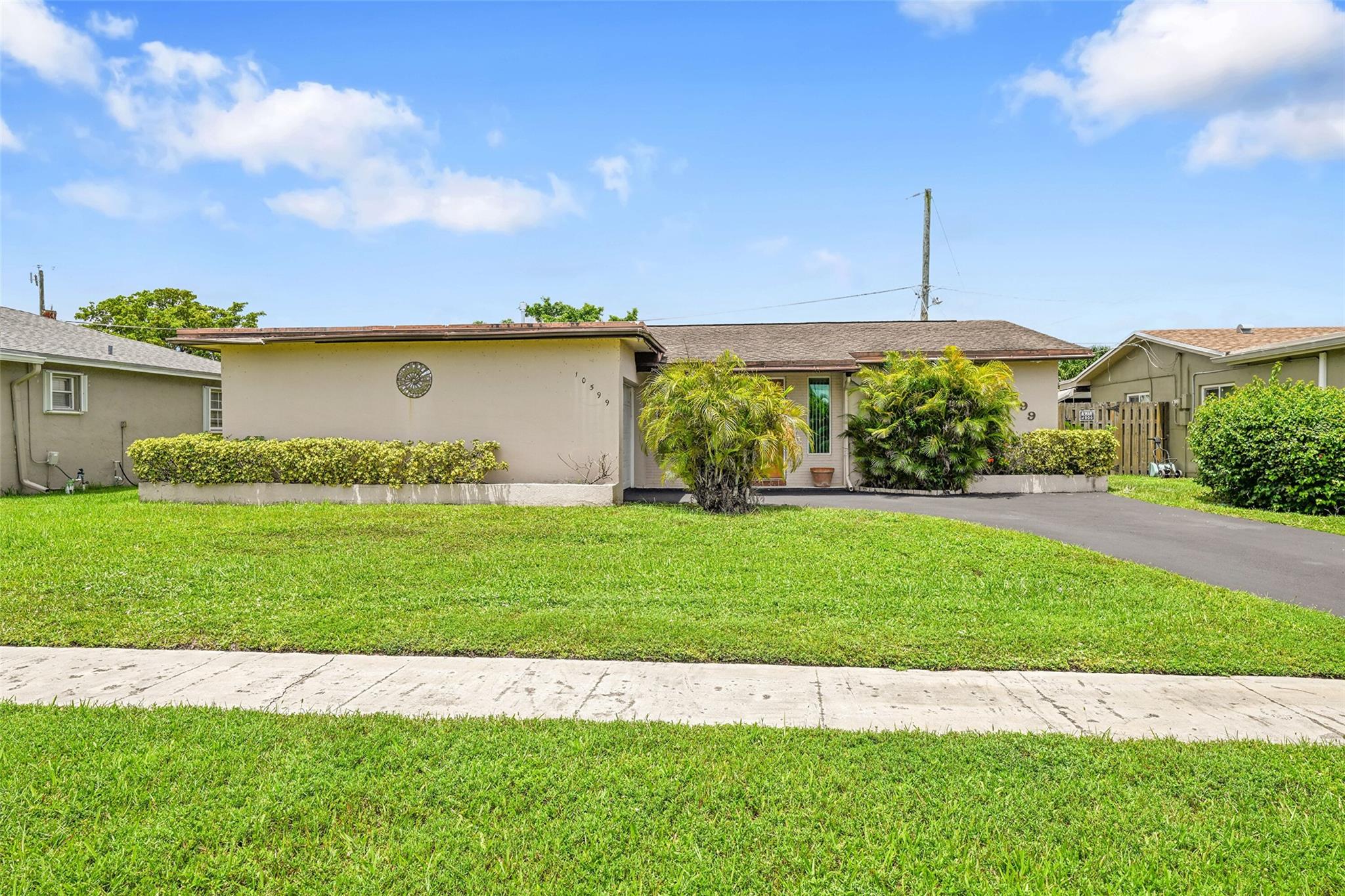 10599 NW 26th Pl