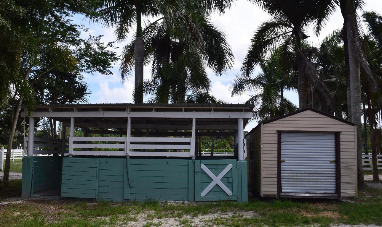 LOXAHATCHEE GROVES - Land