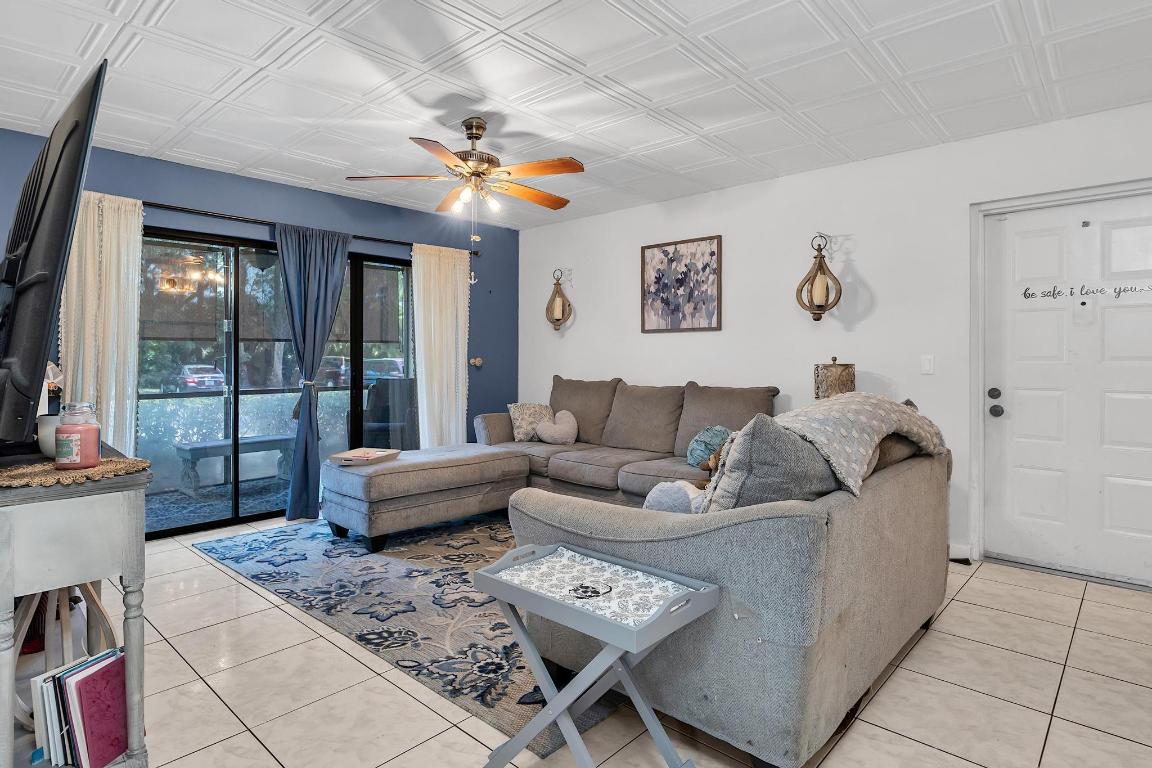 PINE RIDGE NORTH VILLAGE III CONDO - Residential