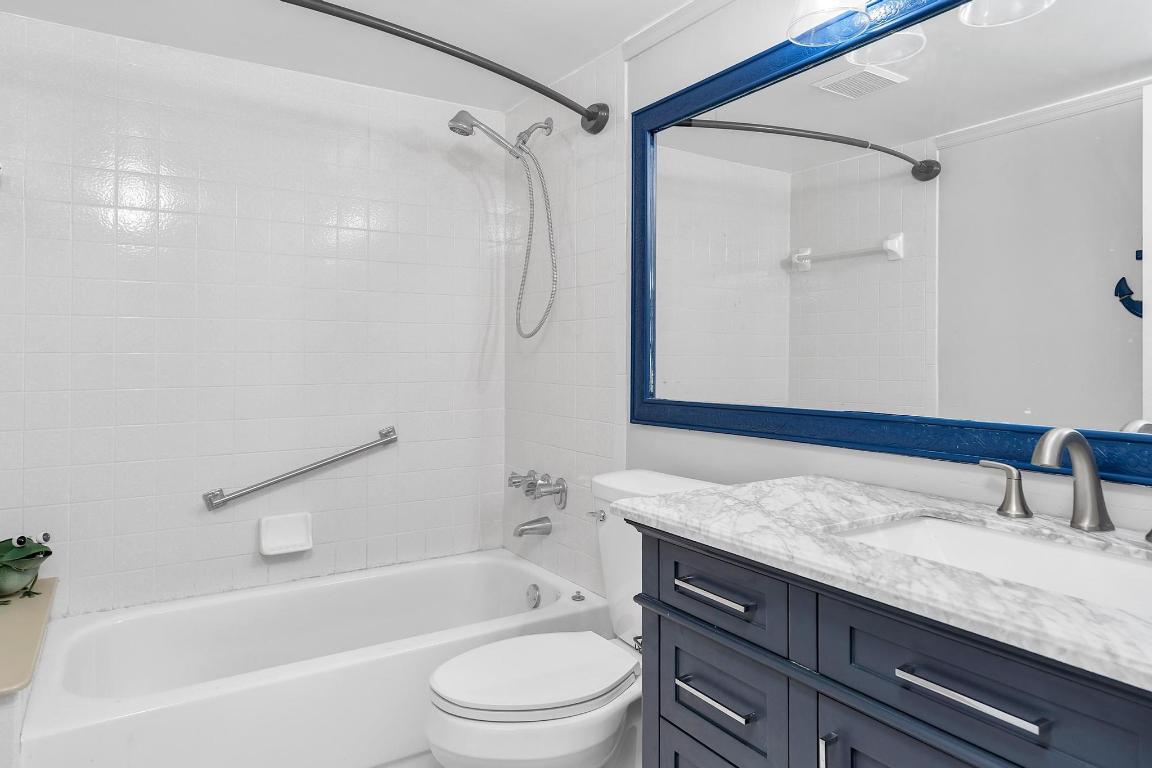 PINE RIDGE NORTH VILLAGE III CONDO - Residential