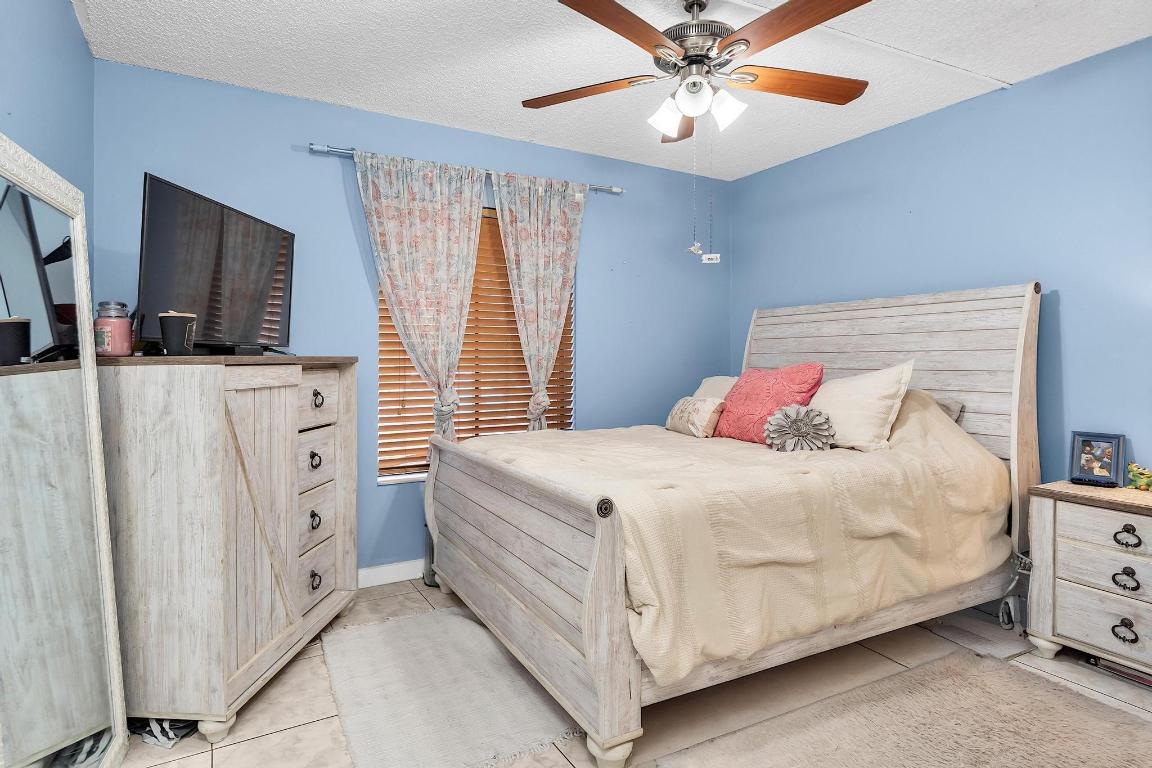 PINE RIDGE NORTH VILLAGE III CONDO - Residential