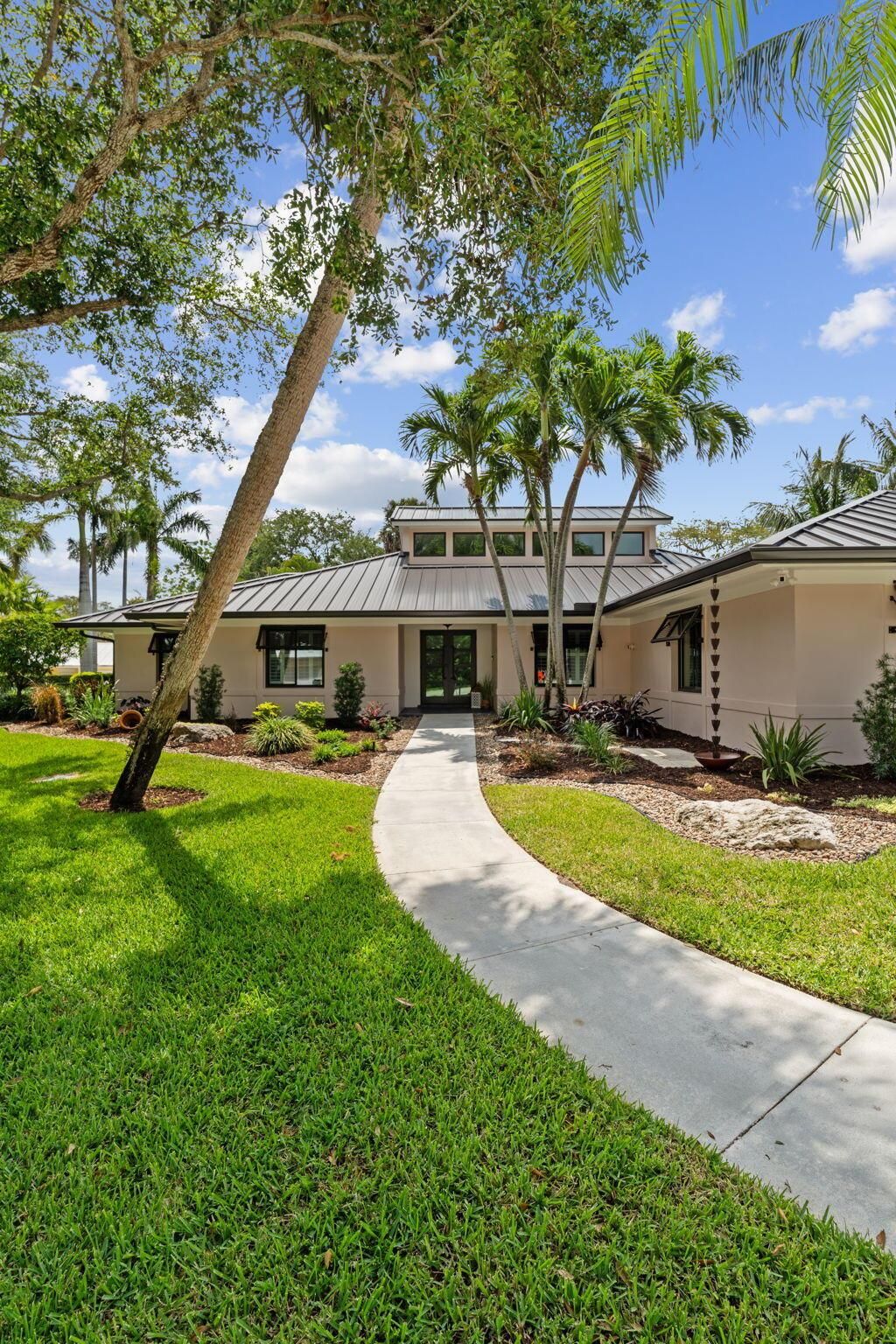 Photo of 121 Hillcrest Drive, Sewalls Point, FL 34996 (MLS # R11089762)