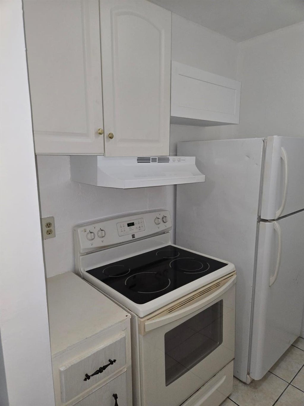 Photo of 230 SW 11th Avenue #17, Hallandale Beach, FL 33009 (MLS # B26028473)