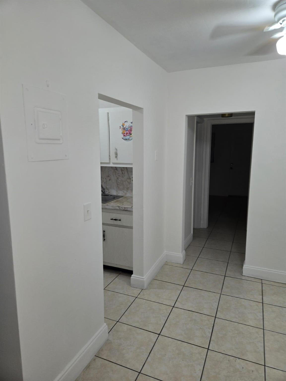 PARK SIDE MANOR B CONDO INC - Residential Lease