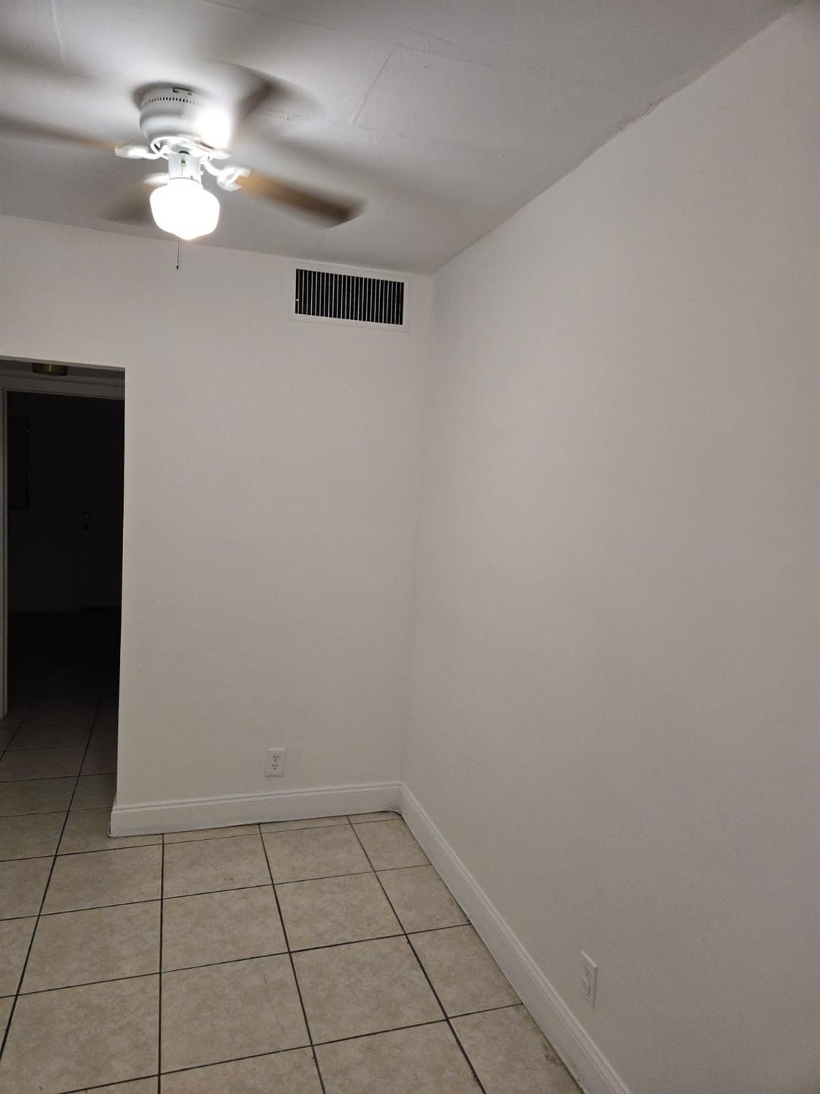 PARK SIDE MANOR B CONDO INC - Residential Lease