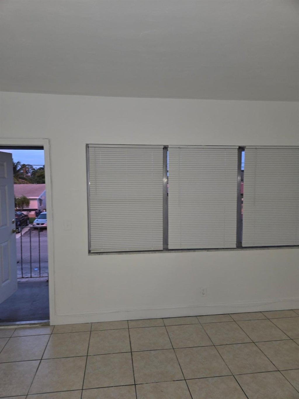 Photo of 230 SW 11th Avenue #17, Hallandale Beach, FL 33009 (MLS # B26028473)