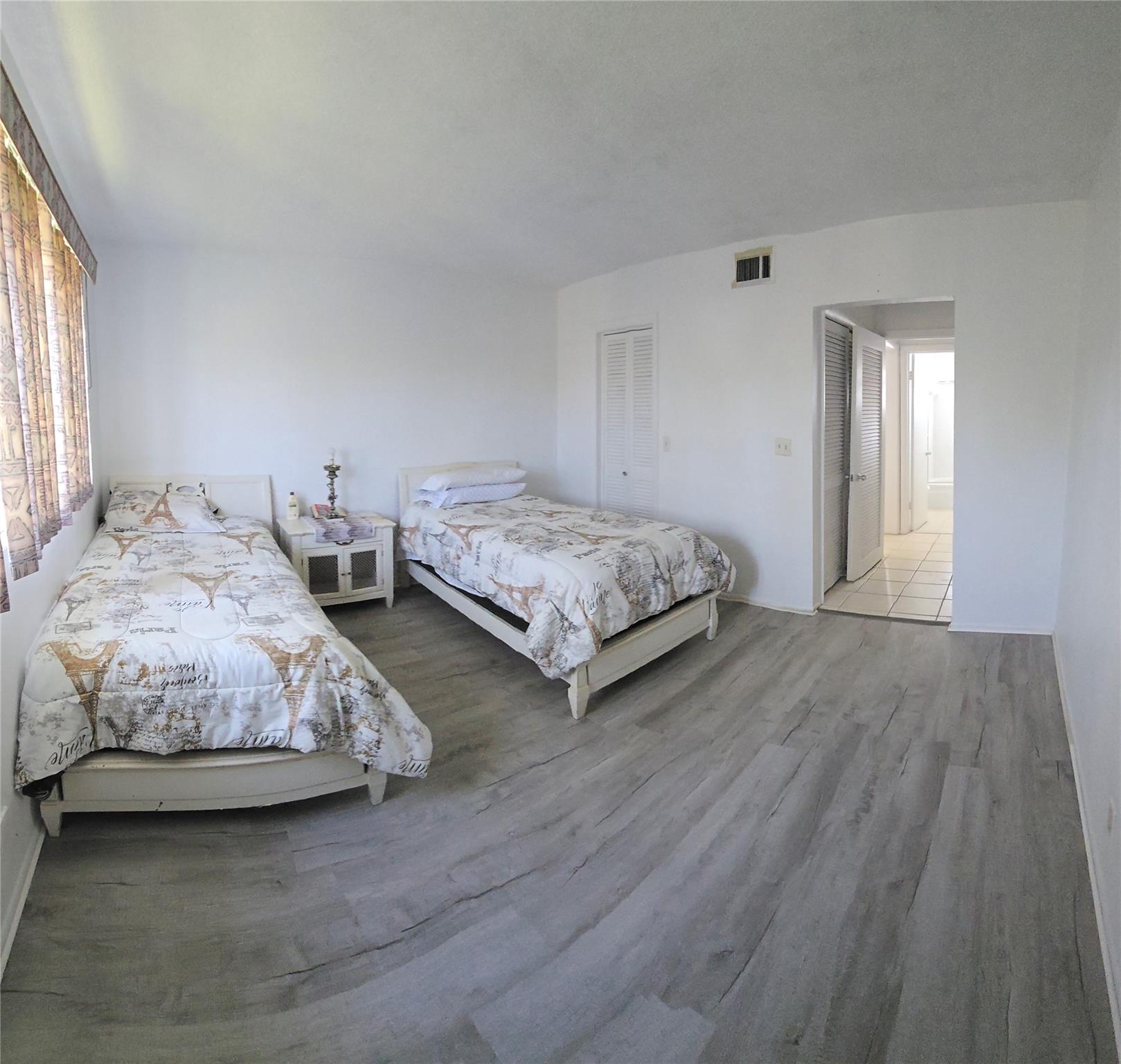 Park South Eleven Inc Con - Residential Lease