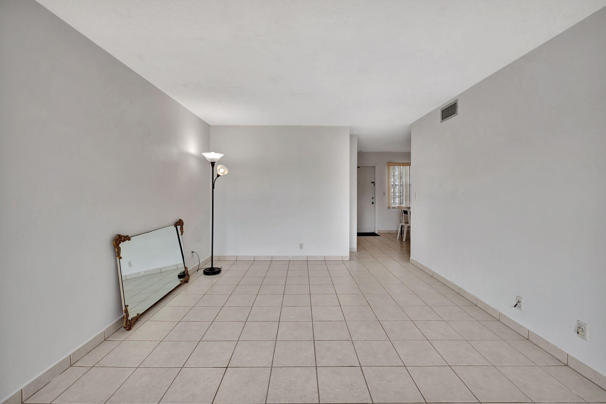 Park South Eleven Inc Con - Residential Lease