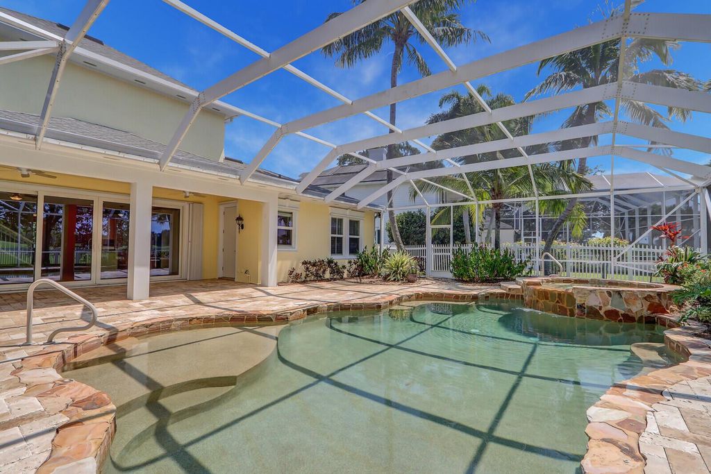 Photo of 248 Barbados Drive, Jupiter, FL 33458 (MLS # R10987426)