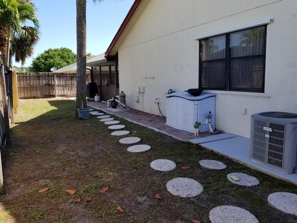 HUNTINGTON WOODS - Residential