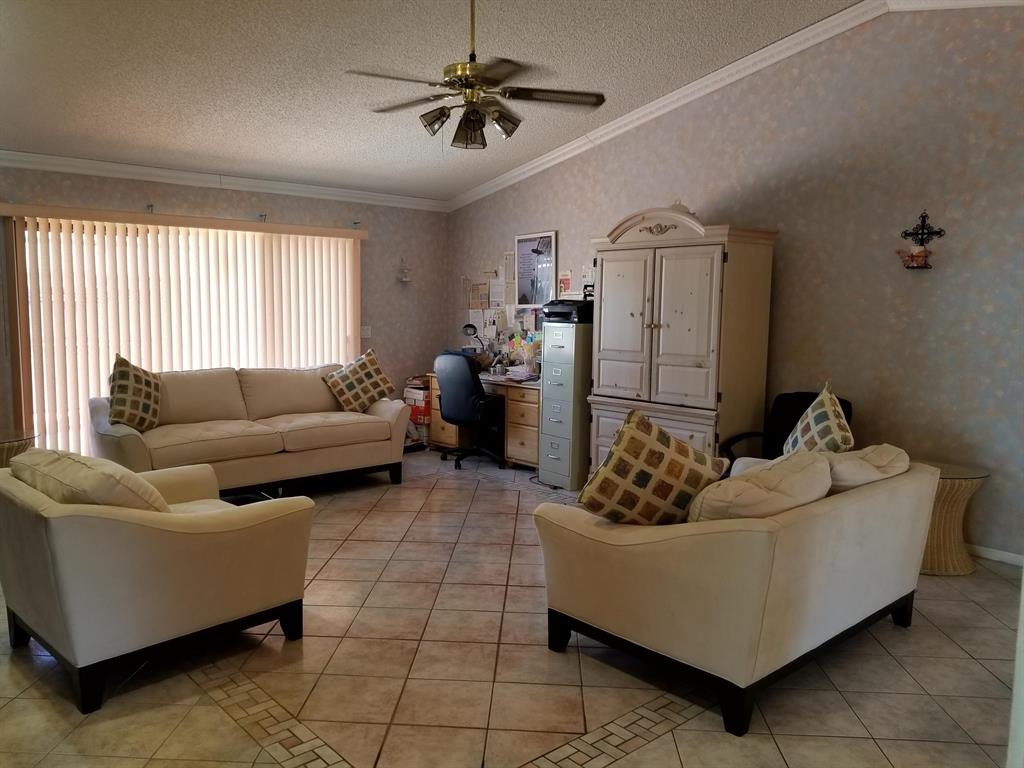 HUNTINGTON WOODS - Residential