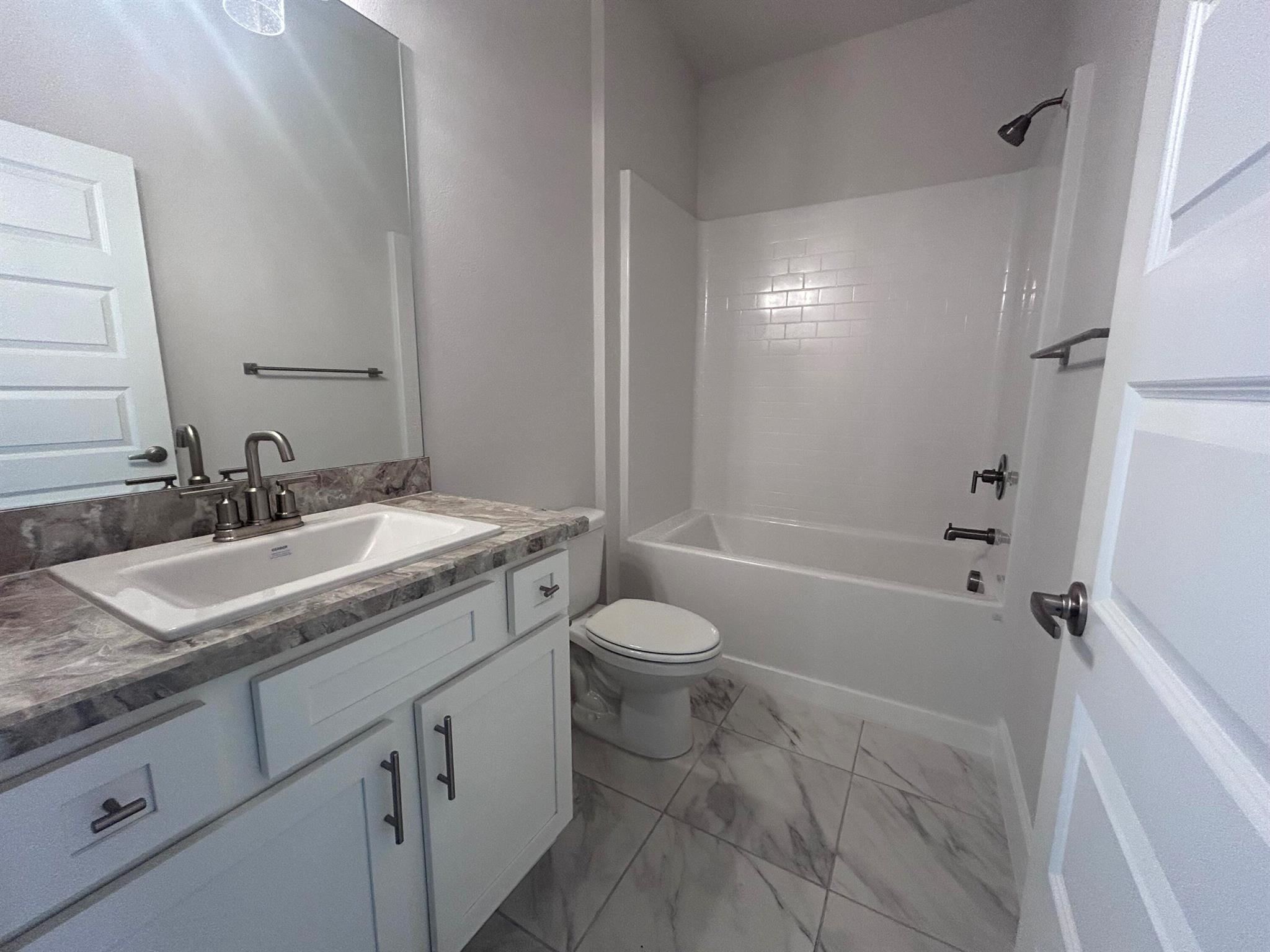 WATERSTONE PHASE THREE - Residential