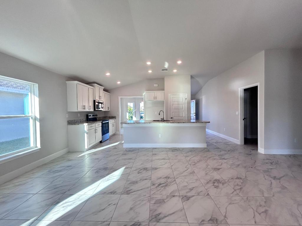 WATERSTONE PHASE THREE - Residential