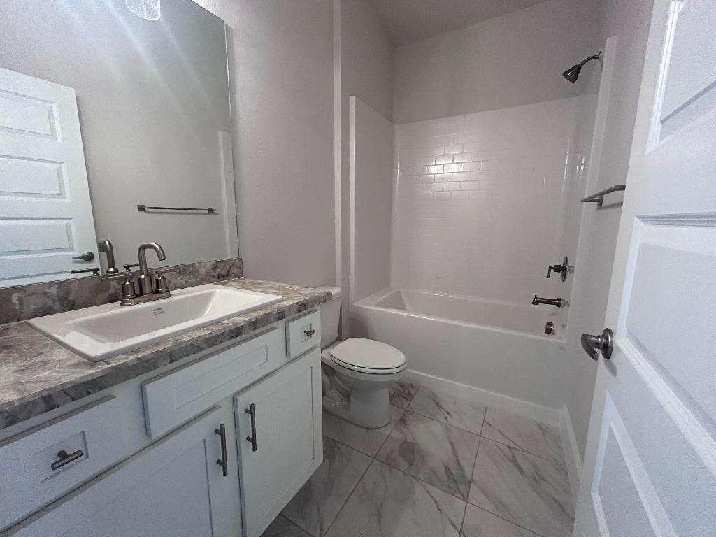 WATERSTONE PHASE THREE - Residential