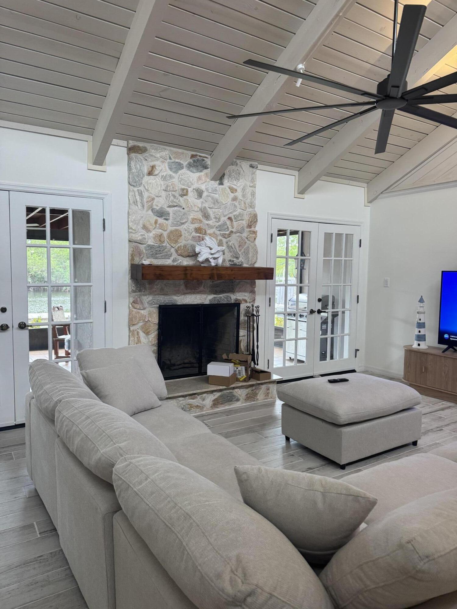 COASTAL COVES UNIT 1 - Residential Lease