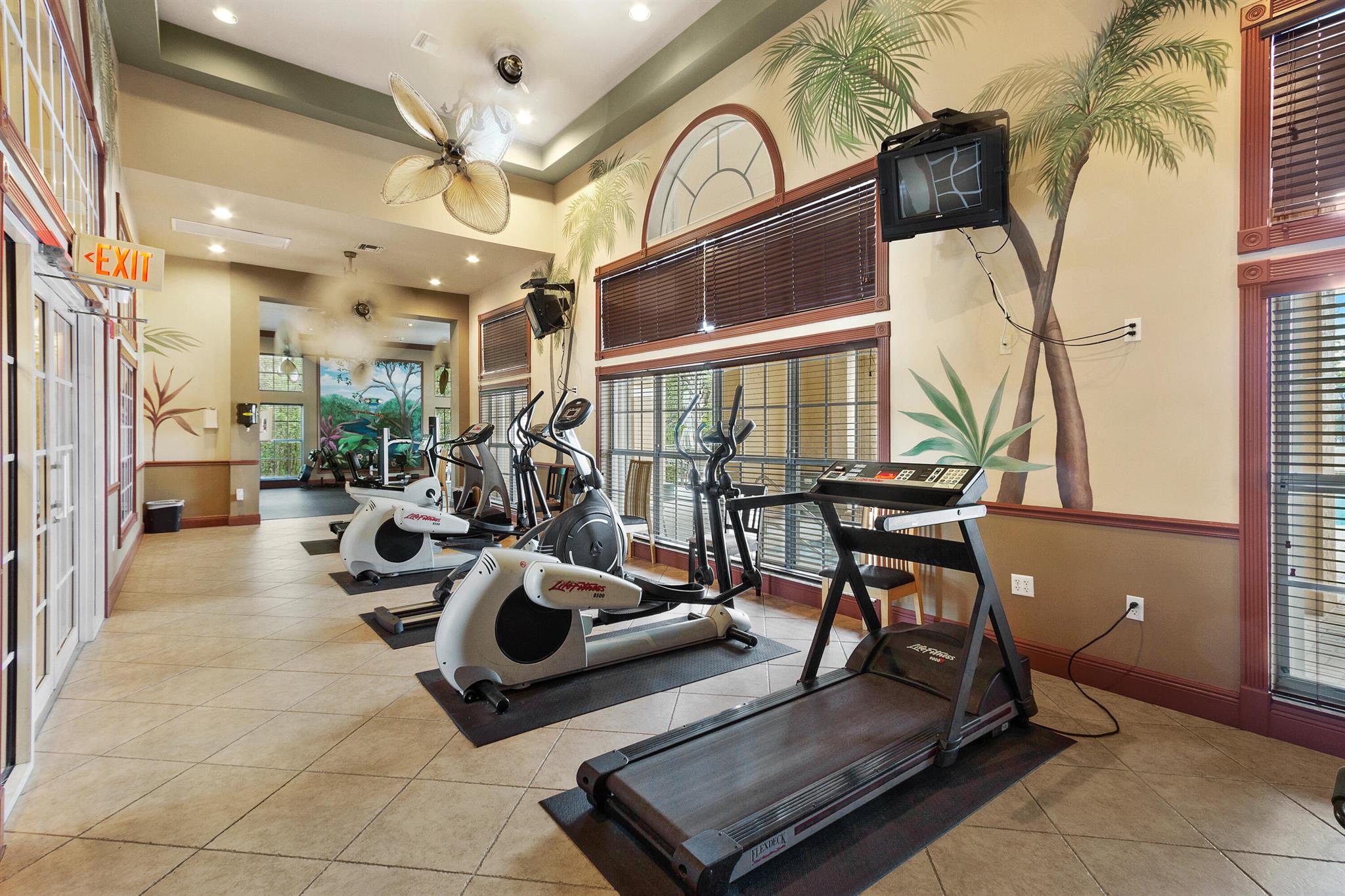 HYPOLUXOS MARINERS CAY CO - Residential Lease
