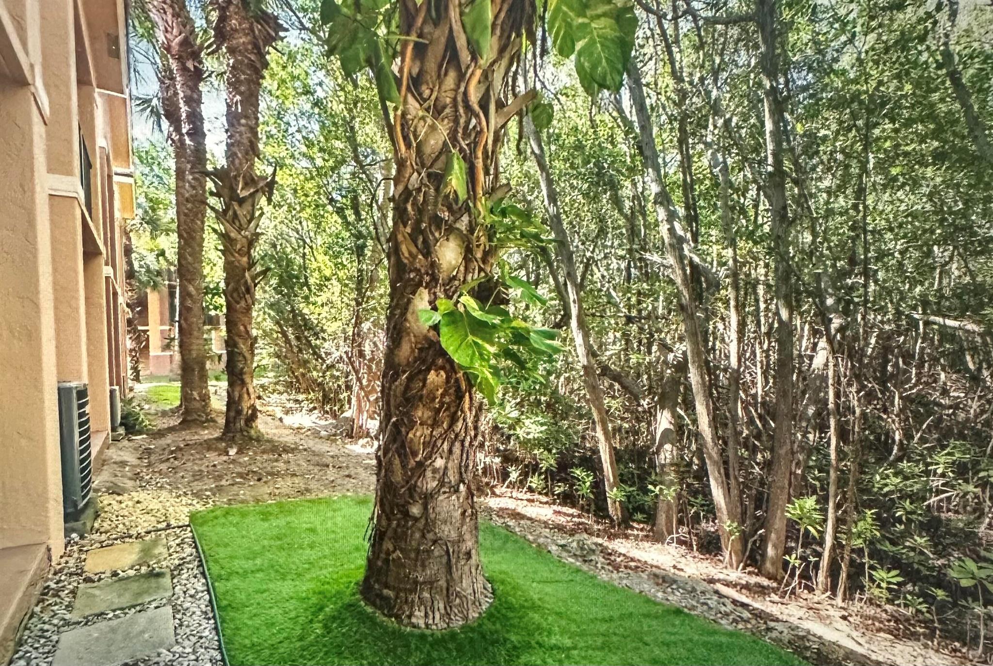 HYPOLUXOS MARINERS CAY CO - Residential Lease