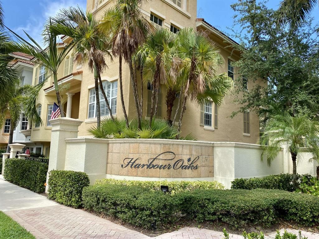 Photo of 2446 San Pietro Circle, Palm Beach Gardens, FL 33410 (MLS # R10812991)