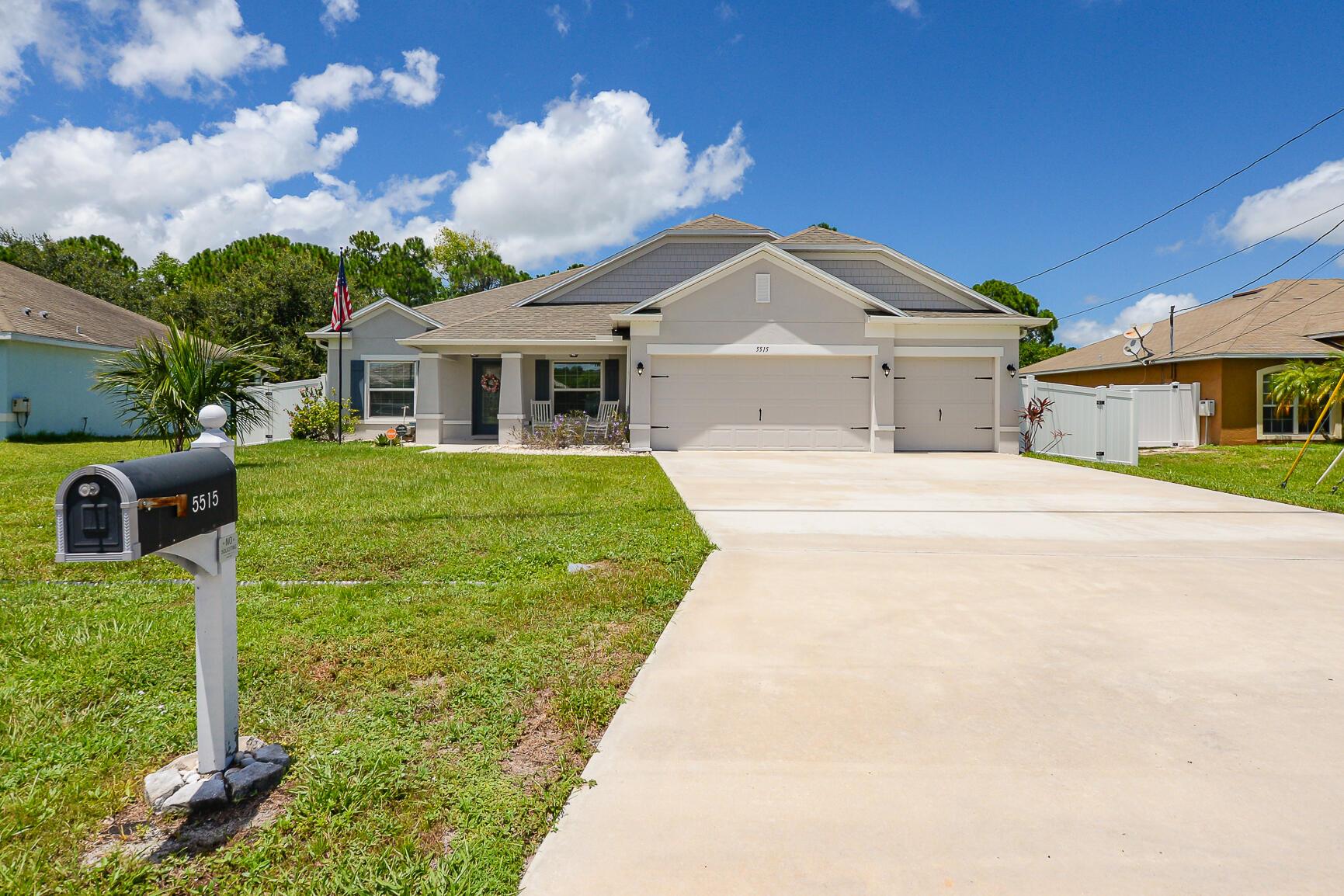 PORT ST LUCIE SECTION 44 - Residential