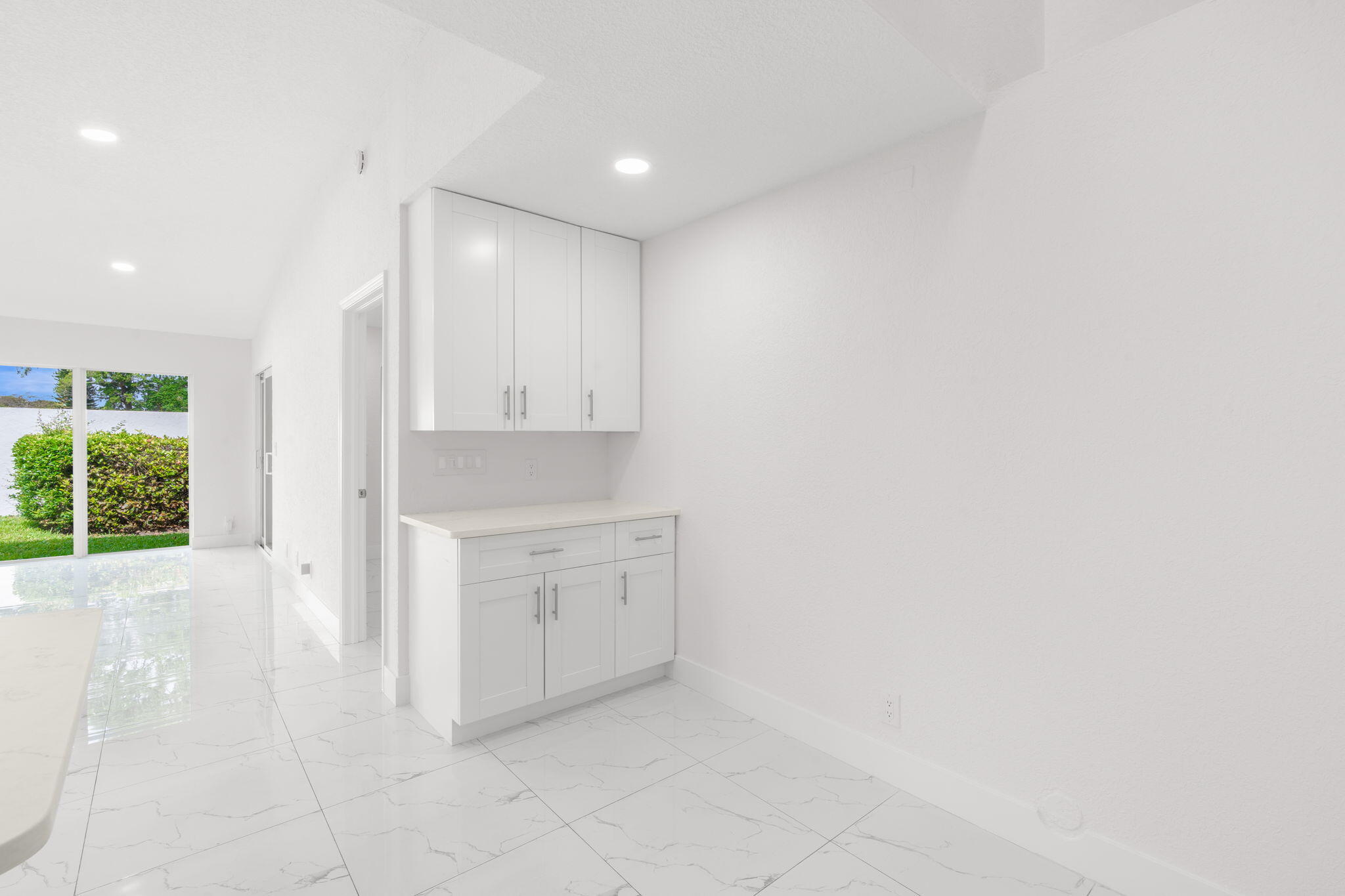 WOODLAND LAKES - Residential