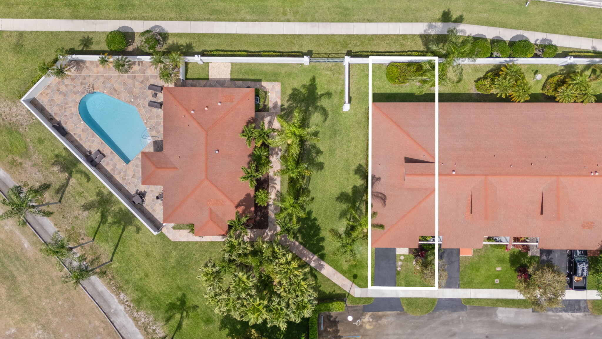 WOODLAND LAKES - Residential