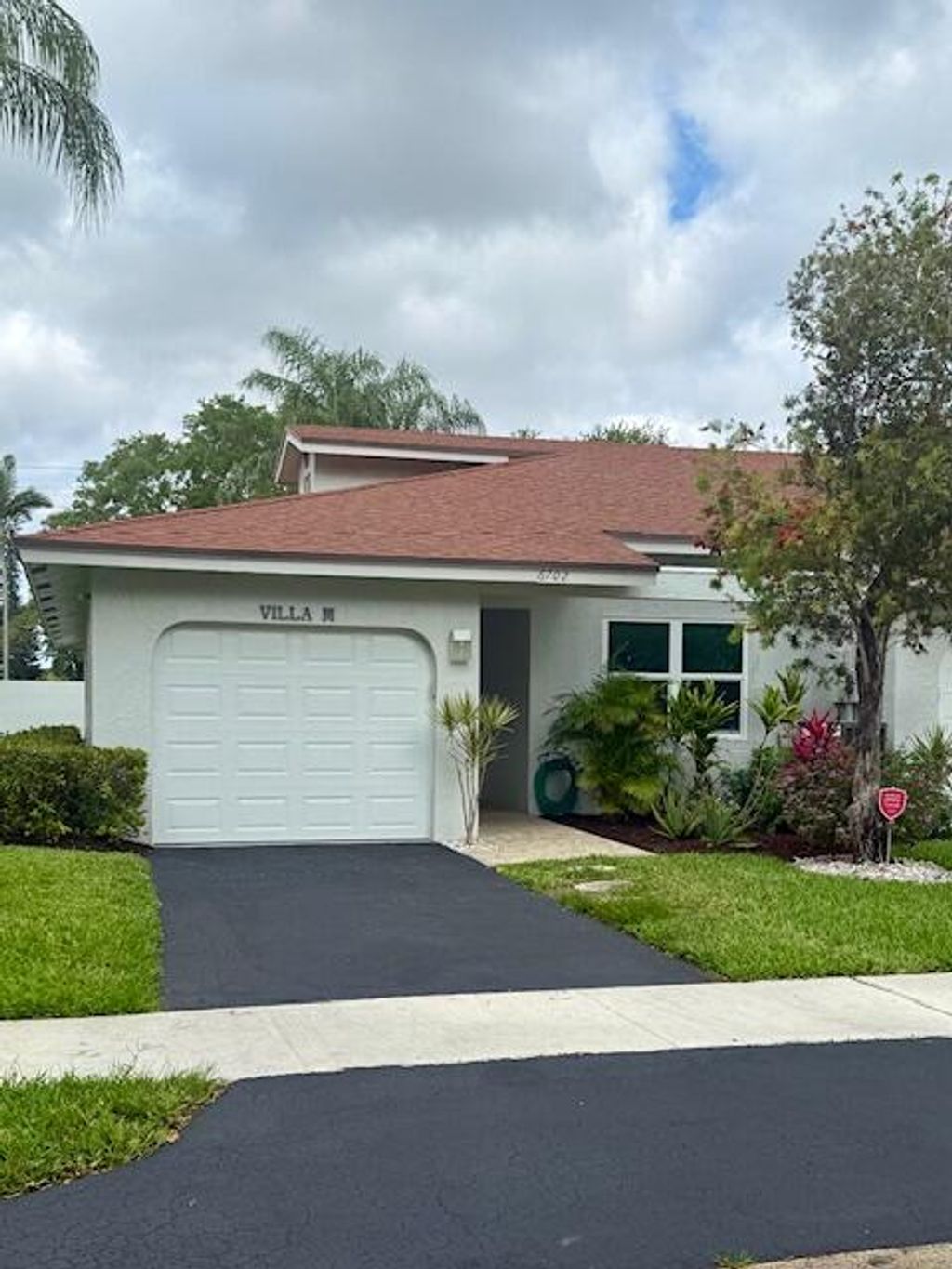 Photo of 6702 N Pine Island Road #6702, Tamarac, FL 33321 (MLS # B26018448)