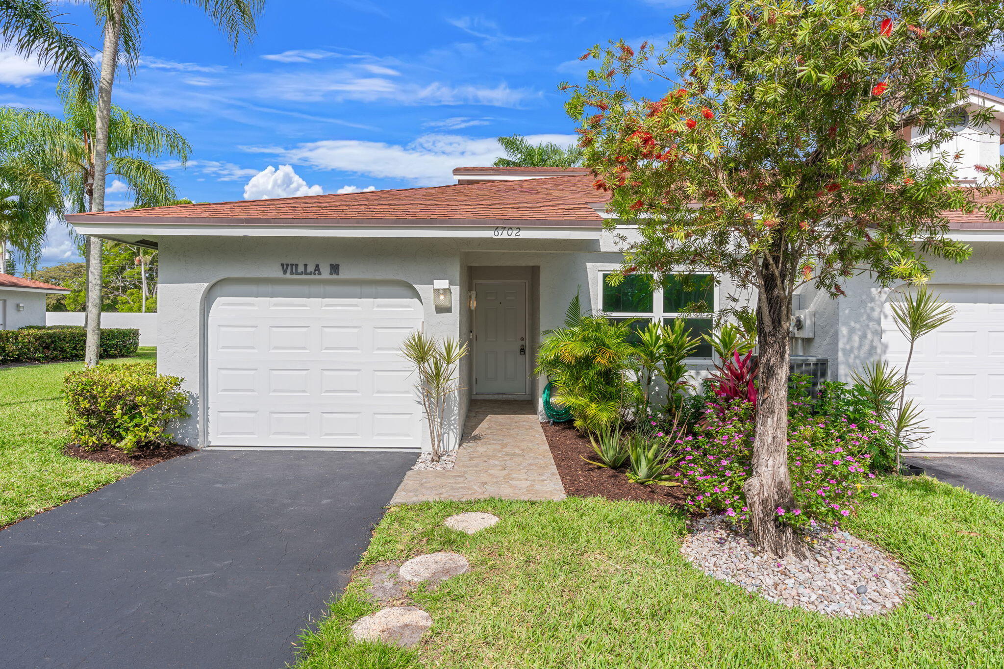 WOODLAND LAKES - Residential