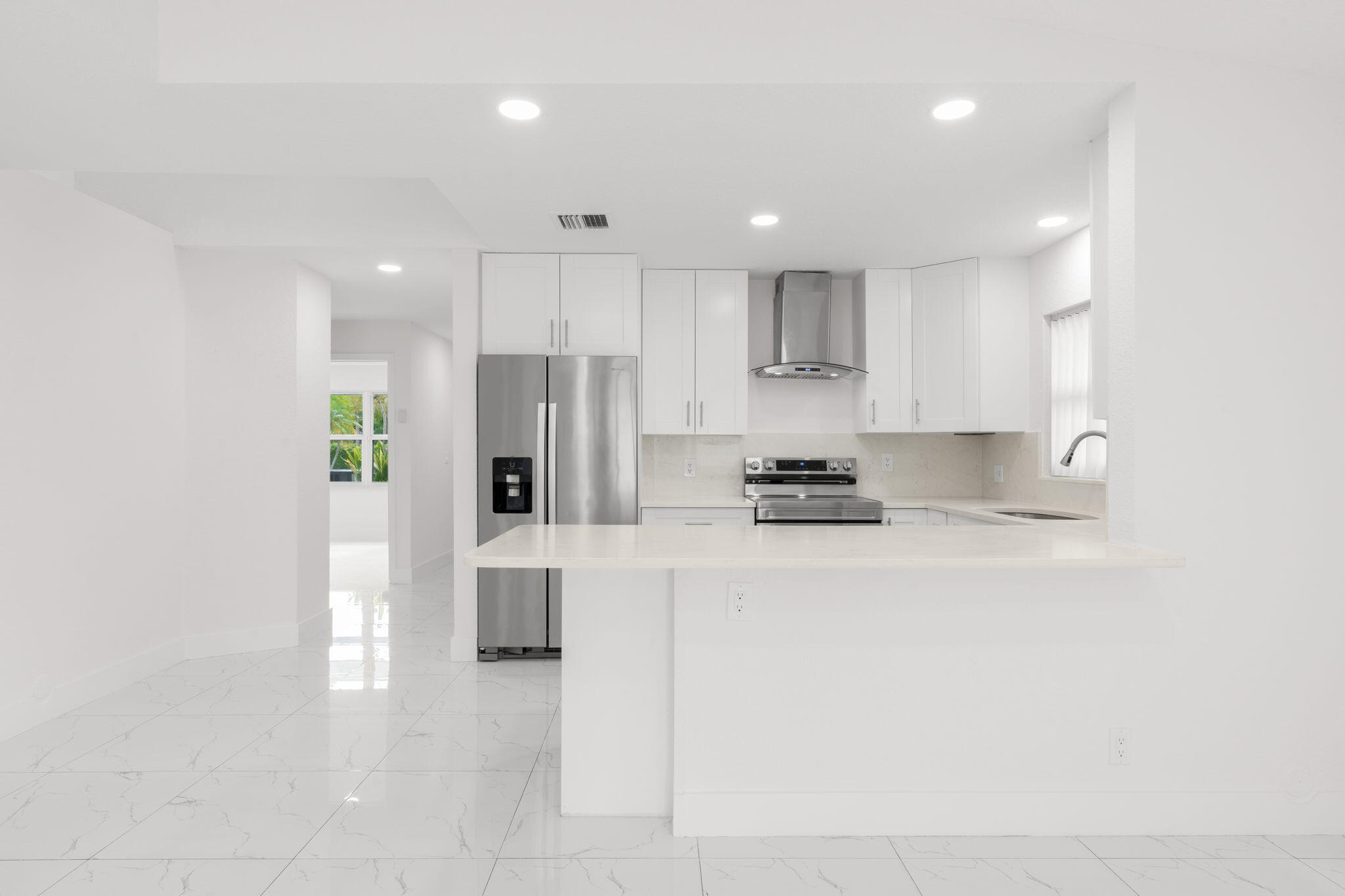 WOODLAND LAKES - Residential