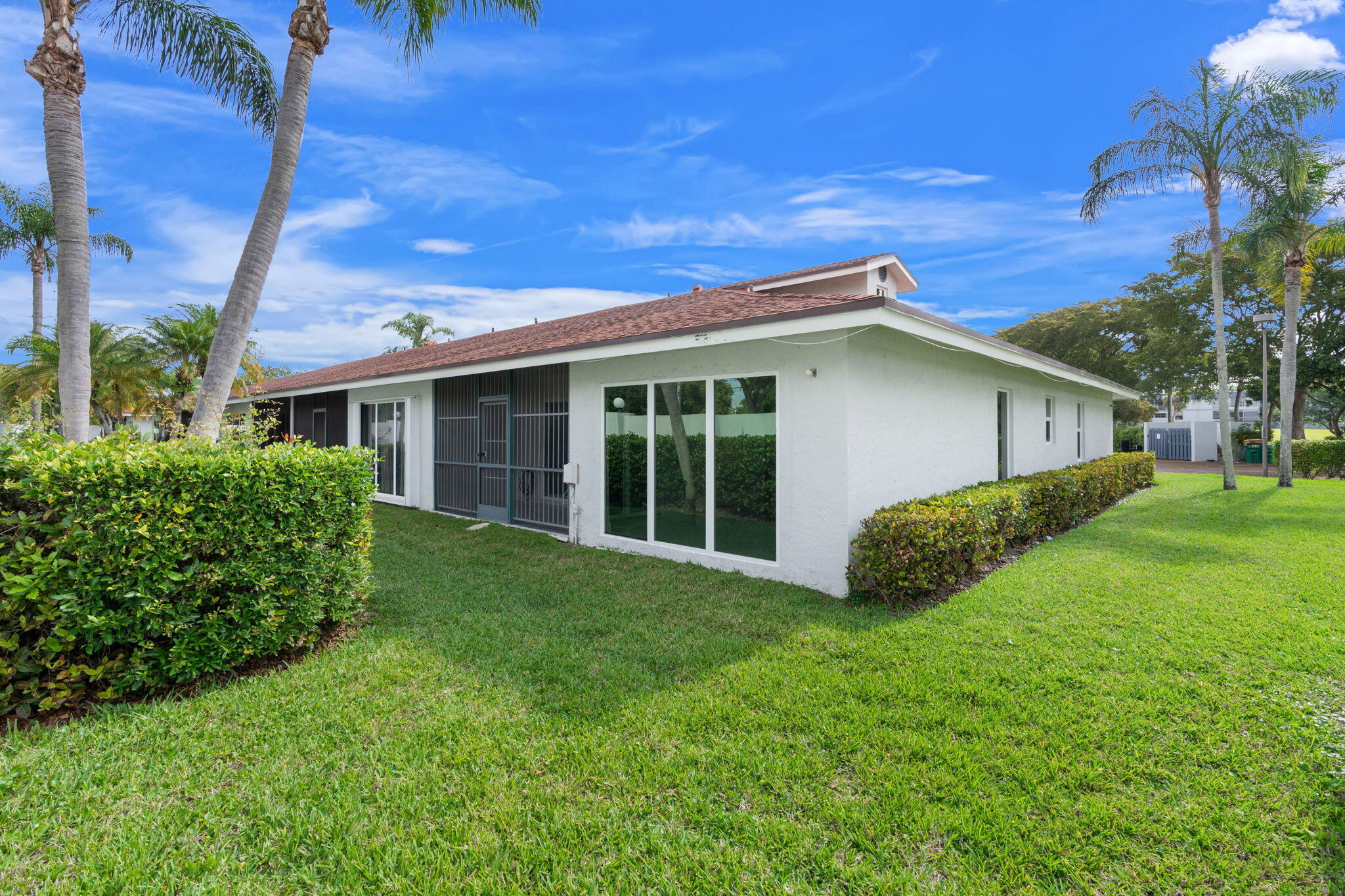 WOODLAND LAKES - Residential