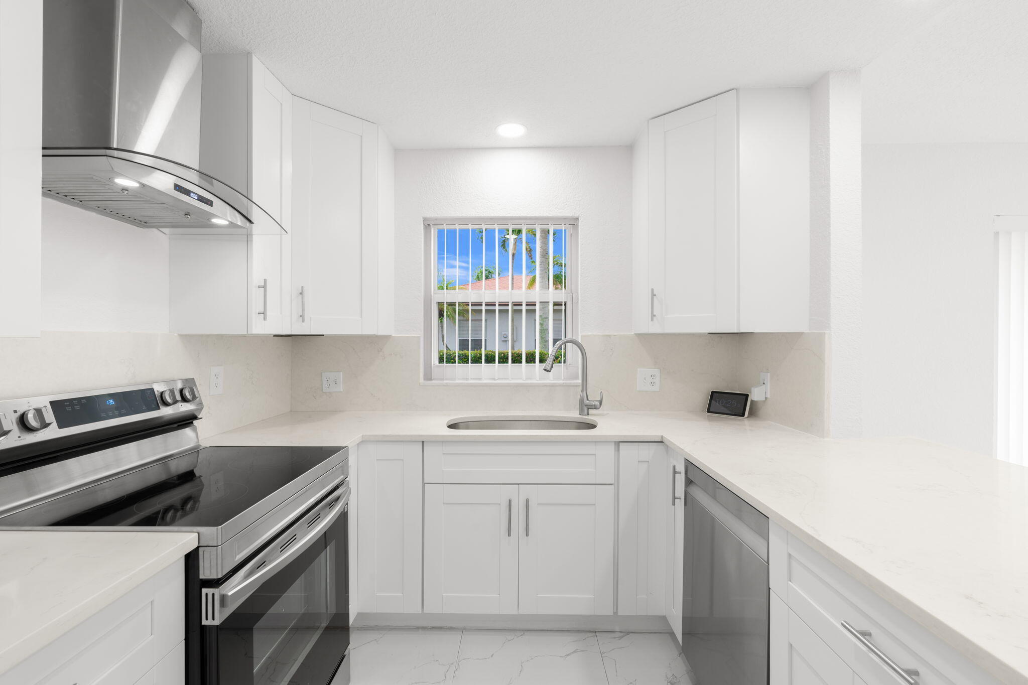 WOODLAND LAKES - Residential