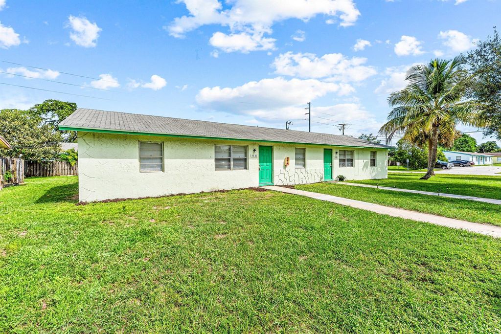 Photo of 4783 Gulfstream Road, Lake Worth, FL 33461 (MLS # R11132355)
