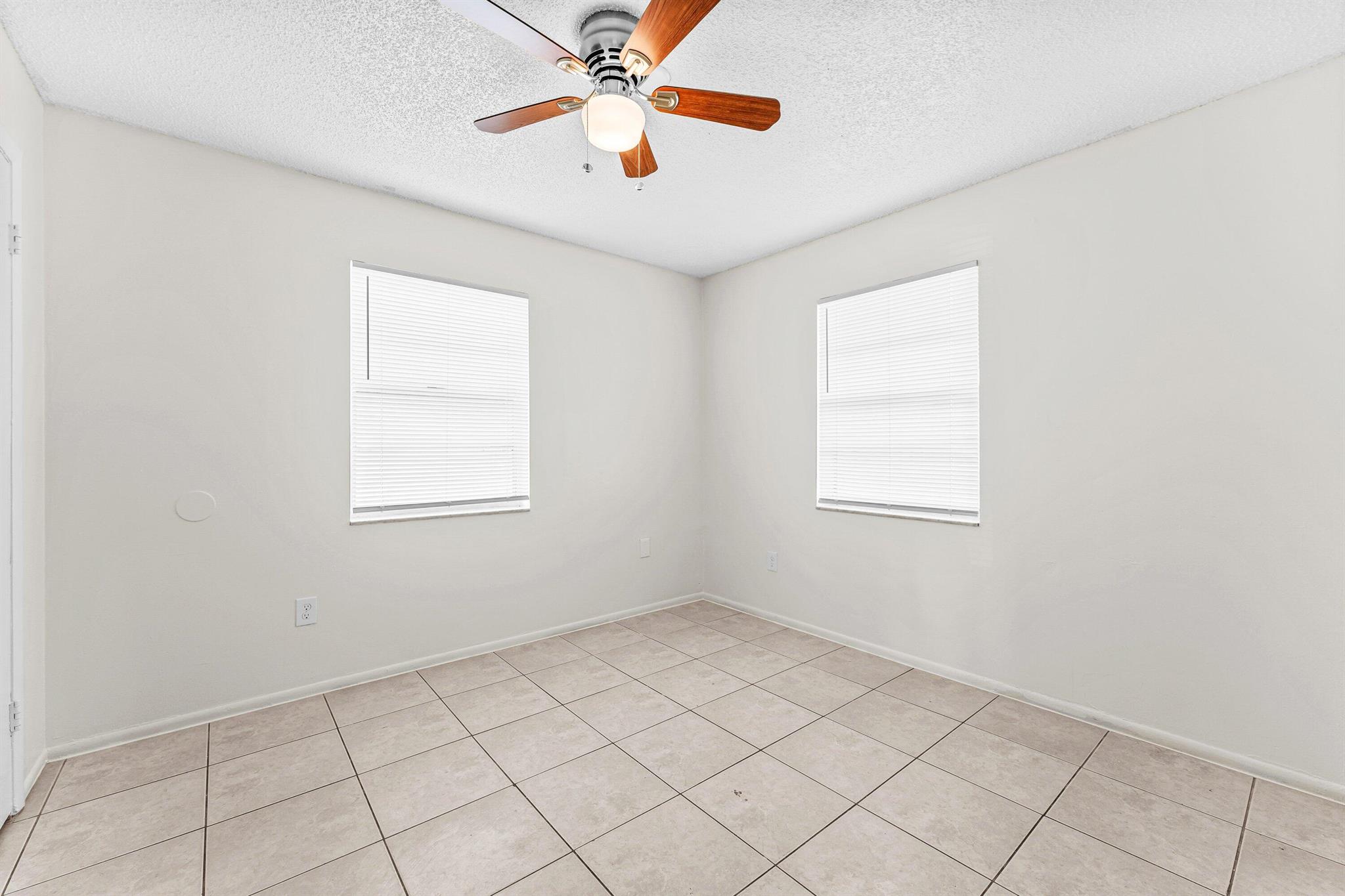 Gulfstream Apartments - Residential Lease