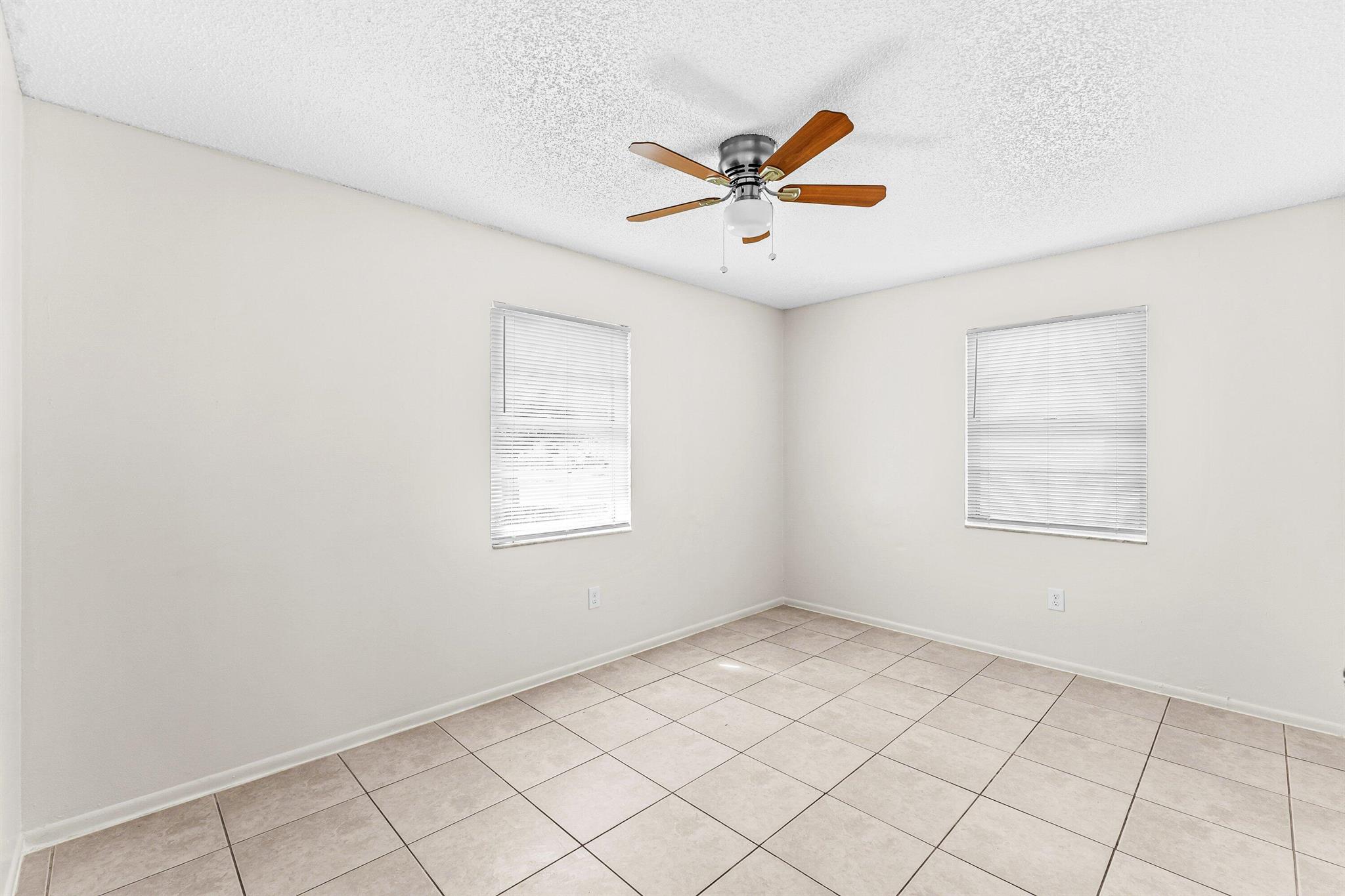 Gulfstream Apartments - Residential Lease