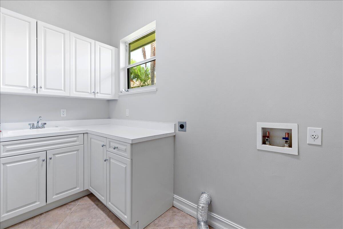 RIVERWIND PHASE ONE SUB - Residential Lease