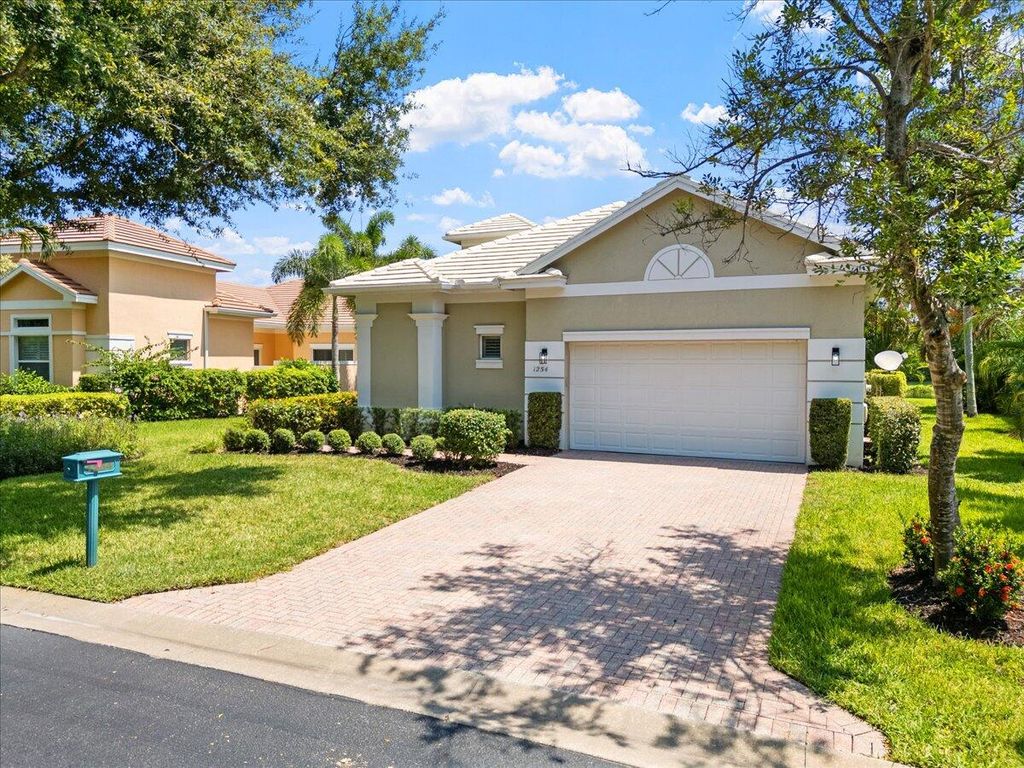 Photo of 1254 River Reach Drive, Vero Beach, FL 32967 (MLS # R11162252)