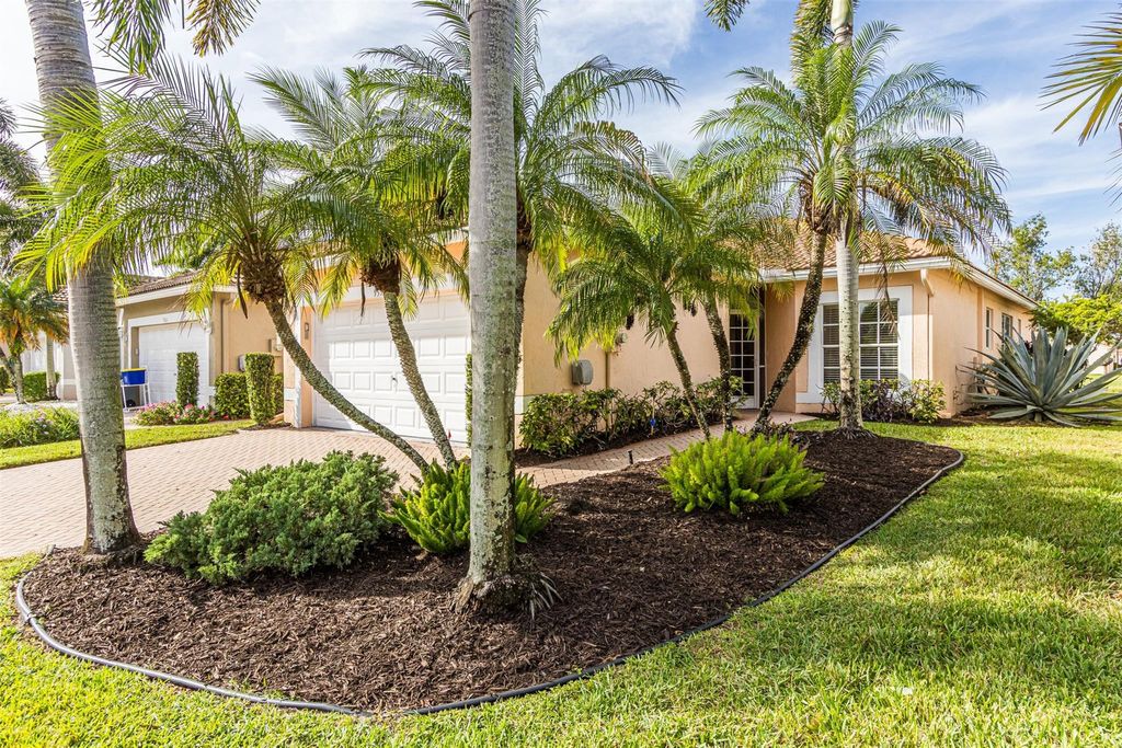 Photo of 9595 Cherry Blossom Terrace, Boynton Beach, FL 33437 (MLS # F10537537)