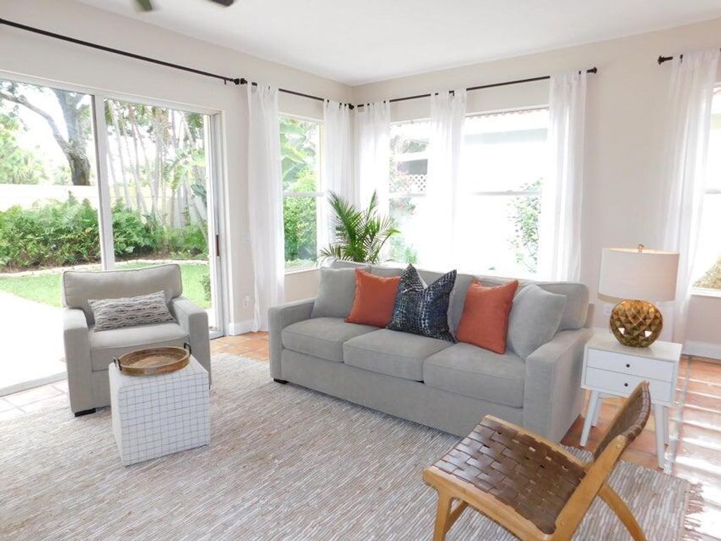 Photo of 304 S Hampton Drive, Jupiter, FL 33458 (MLS # R11125693)