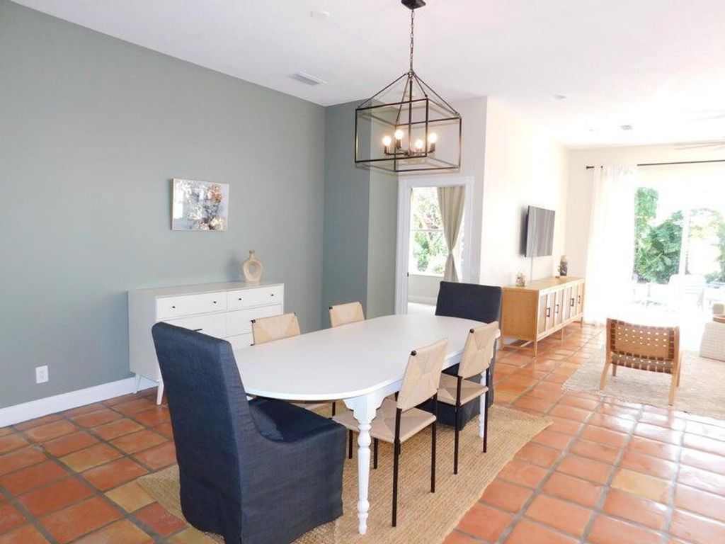 Photo of 304 S Hampton Drive, Jupiter, FL 33458 (MLS # R11125693)