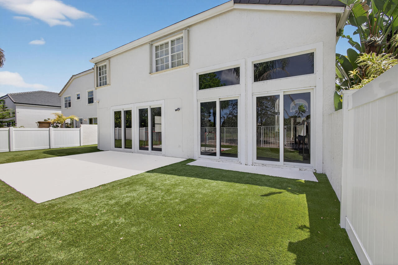 CLASSICS AT BEAR LAKES - Residential