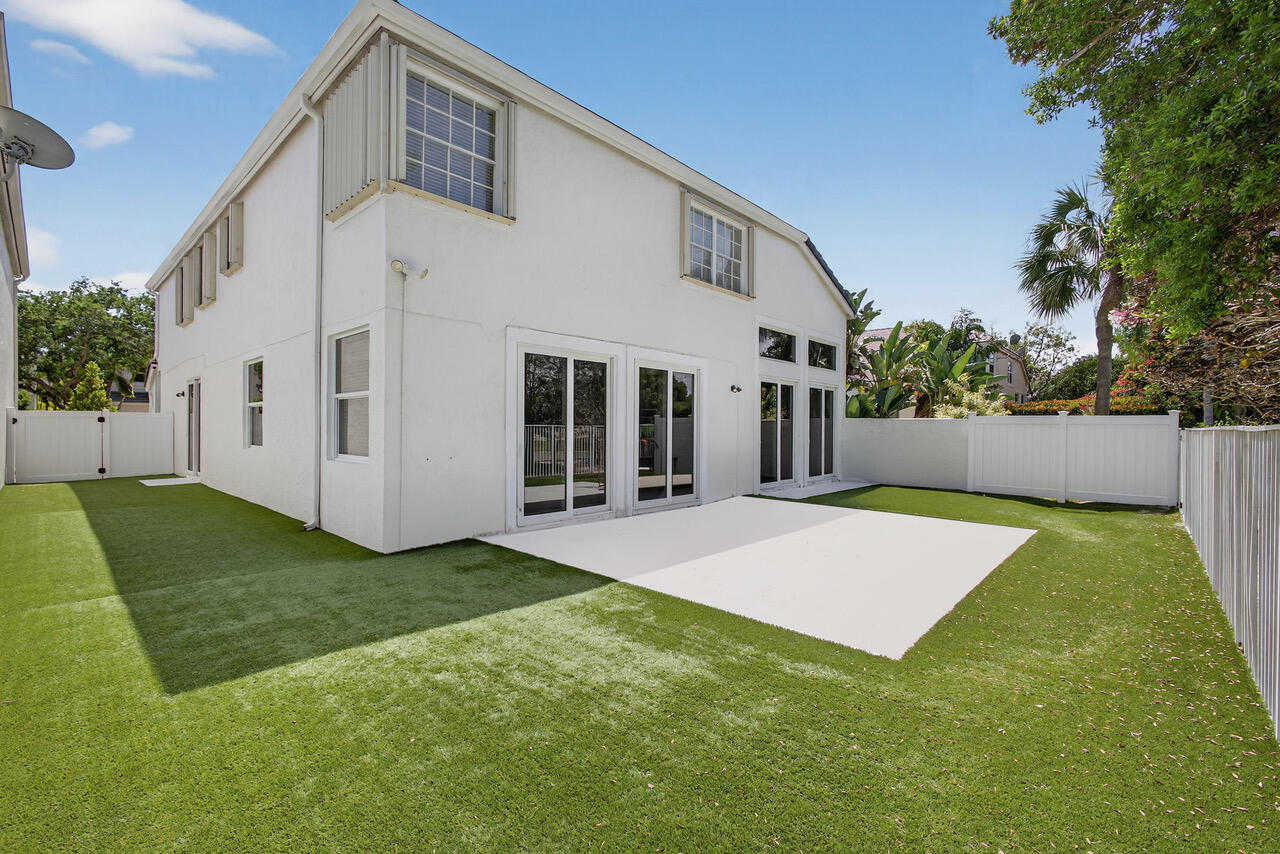 CLASSICS AT BEAR LAKES - Residential