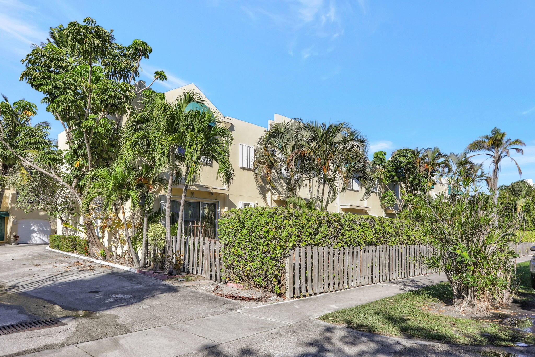 3213 NE 16th Street 112