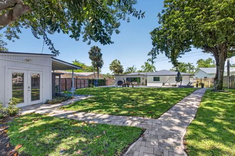 Tiny photo for 658 NW 7th Avenue, Boca Raton, FL 33486 (MLS # B26027967)