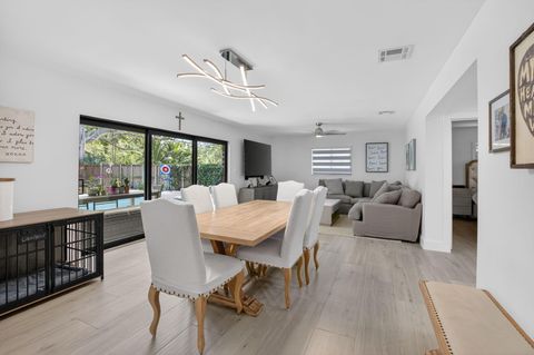 Tiny photo for 658 NW 7th Avenue, Boca Raton, FL 33486 (MLS # B26027967)