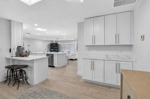 Tiny photo for 658 NW 7th Avenue, Boca Raton, FL 33486 (MLS # B26027967)