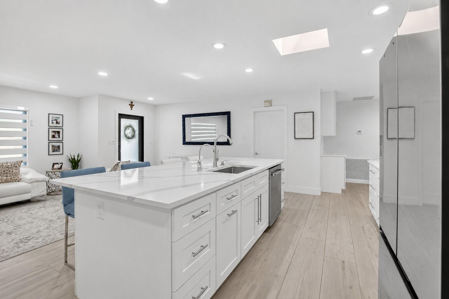658 NW 7th Avenue