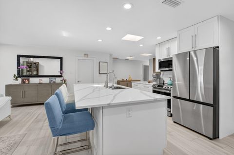 Tiny photo for 658 NW 7th Avenue, Boca Raton, FL 33486 (MLS # B26027967)