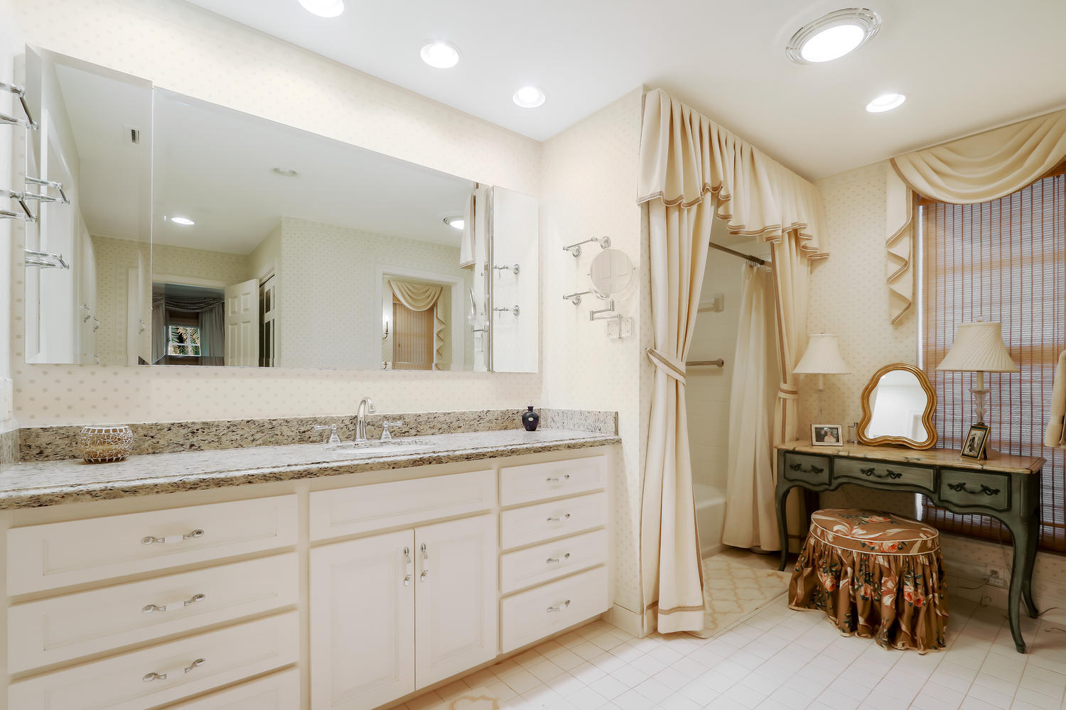 OLD PORT VILLAGE 2 - Residential