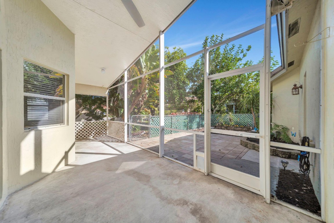 ARBORS@CORAL CREEK - Residential